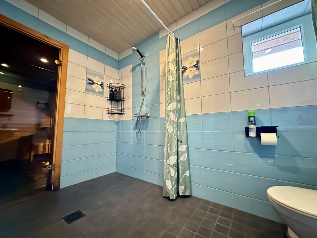 Коттедж с сауной