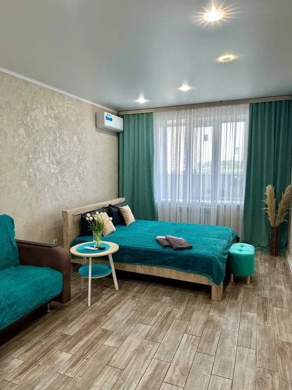 Тëплая, уютная квартира с евроремонтом