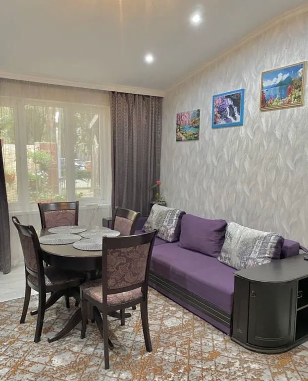 Дом в центре Адлера на набережной