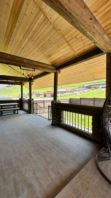 Дача из сруба в Барзикау рядом с Верхним Фиагдоном с бассейном