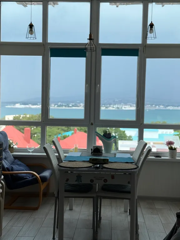 Квартира Апартаменты с видом на море около отеля Метрополь — Геленджик