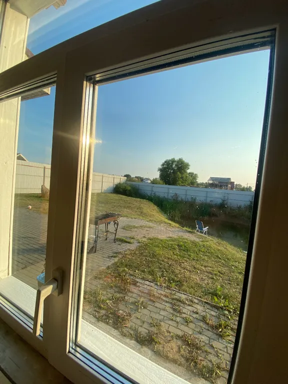 Дом с прудом