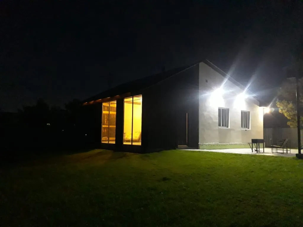 Коттедж Уютный дом с верандой Муравушка — Горный Щит