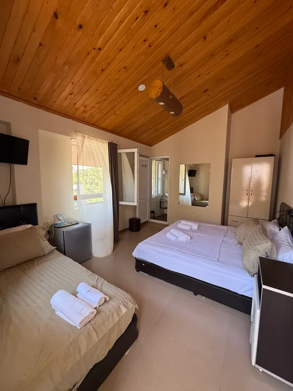 Квартира Уютный отель с бассейном в центре Кобулети, с собственным рестораном — аренда посуточно в Кобулети