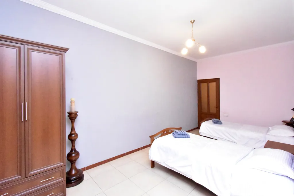 Квартира у площади Республики