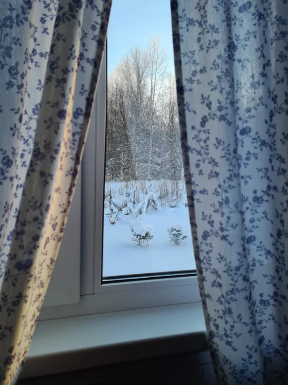 Домик у озера