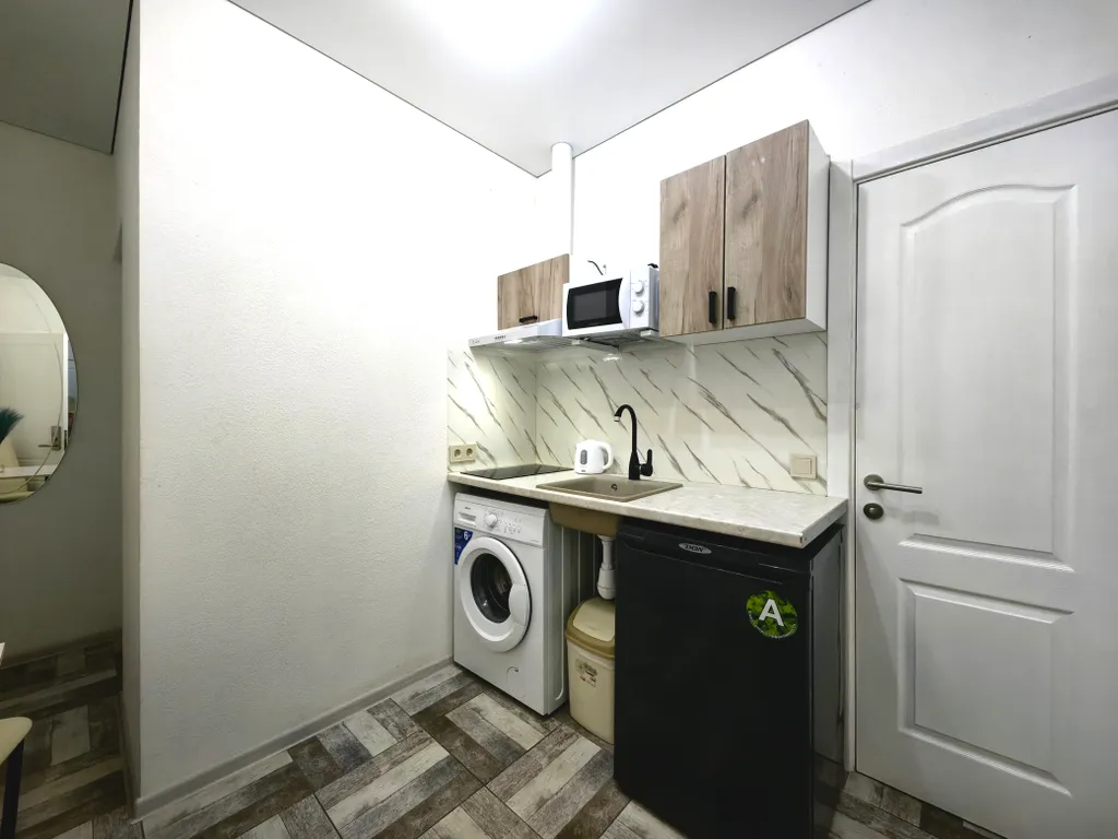 Квартира Двухкомнатная квартира, индивидуальное отопление, парковка, кухня — Судак