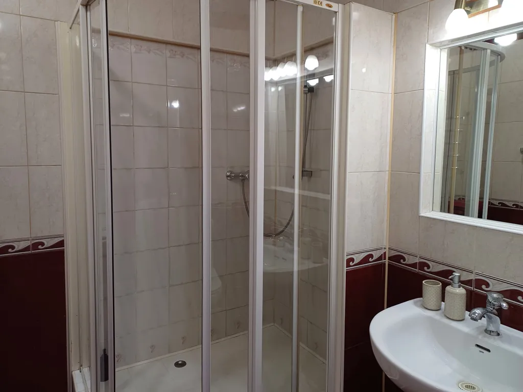 5-комнатный Дом