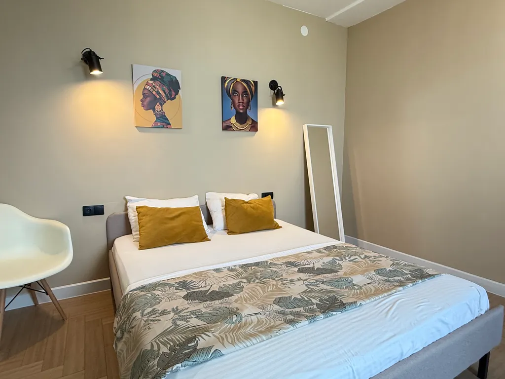 Квартира Дизайнерские апартаменты — Екатеринбург