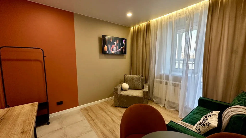 Стильная дизайнерская студия в Ясной Поляне с шикарным видом