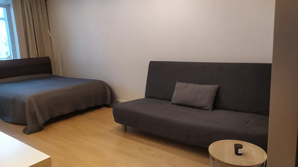 Студия возле Театра оперы и балета