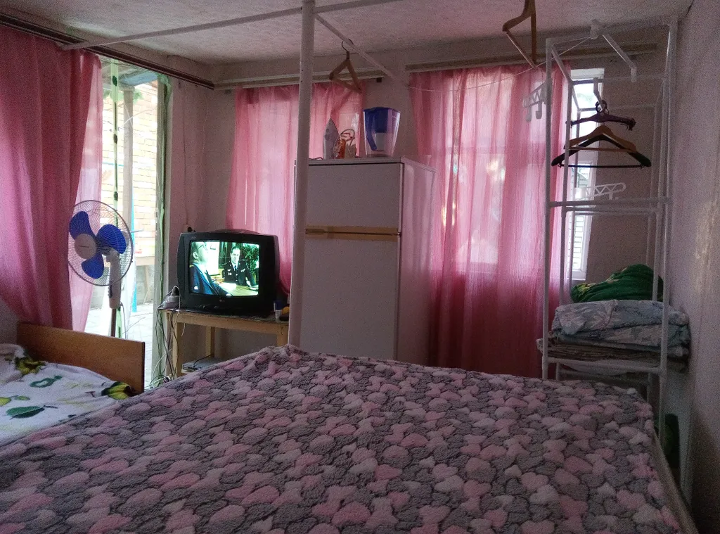 Квартира Квартира Маленький домик во дворе частного дома — Анапа