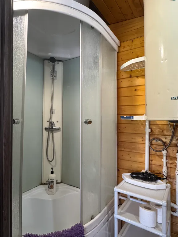 Домик у реки