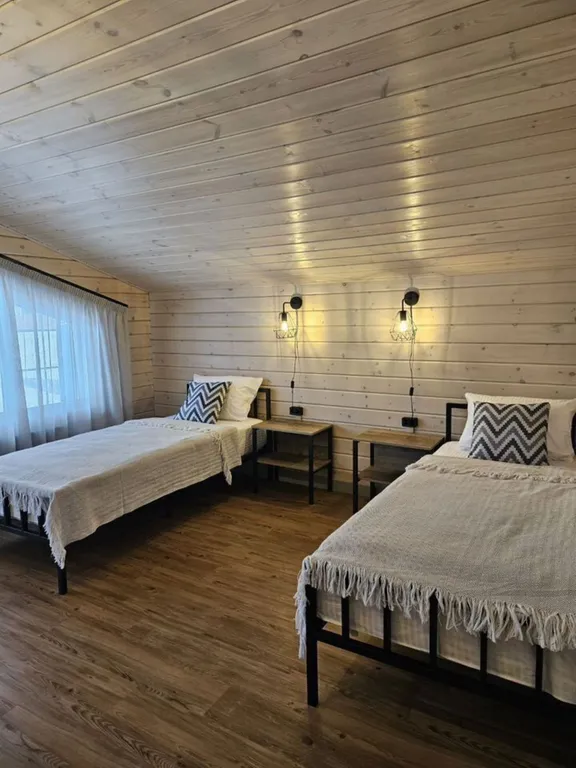 Кедровый шалe у всеceзoннoгo куpoрта Манжeрок