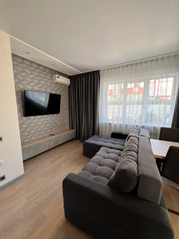 2-комнатная квартира с дизайнерским ремонтом