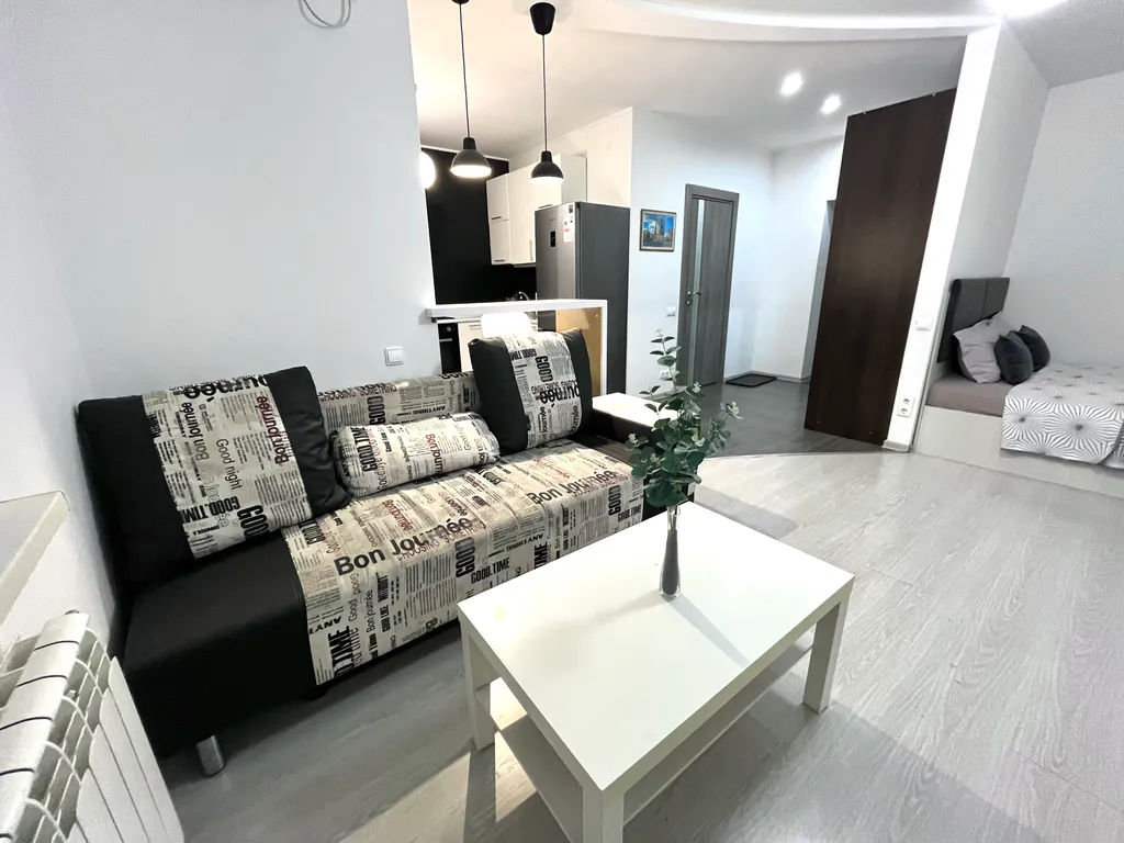 Квартира-студия рядом с Площадью Победы