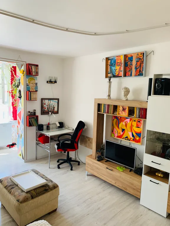 Студия мир авангарда