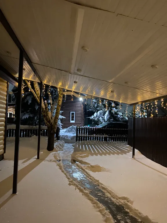 Дом для отдыха с камином, баней, оформлением к празднику