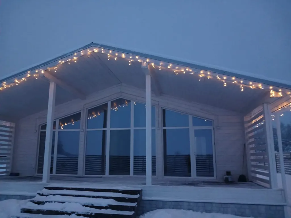 Домик с видом на озеро