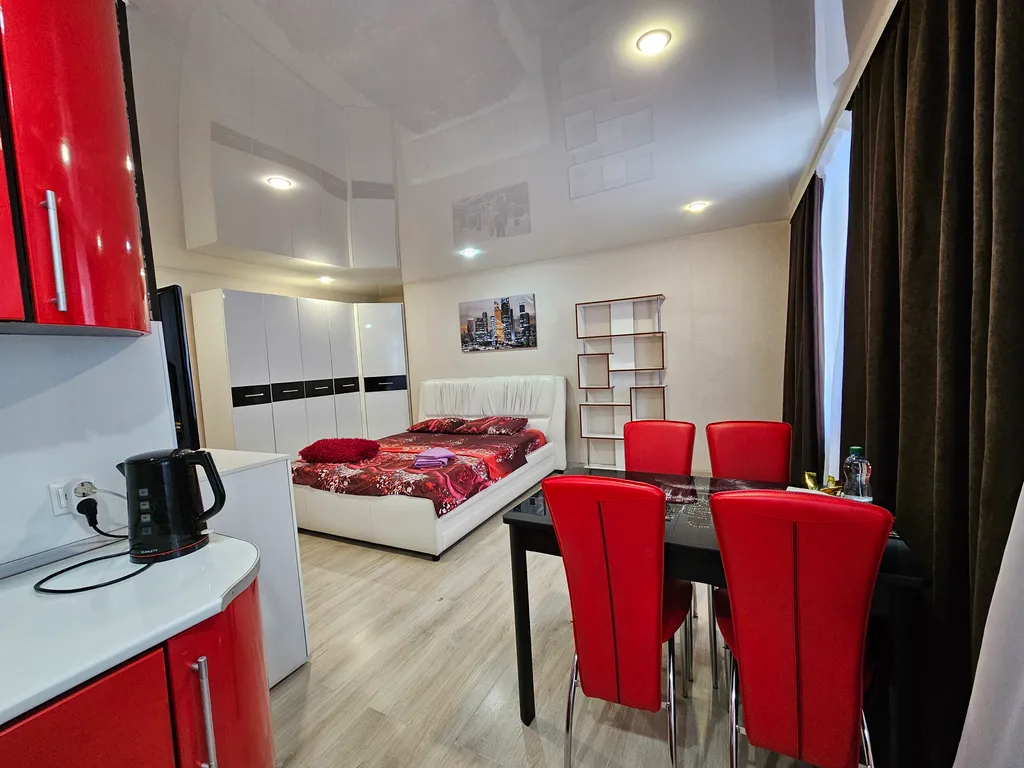 Очень теплая студия, не далеко от Арены