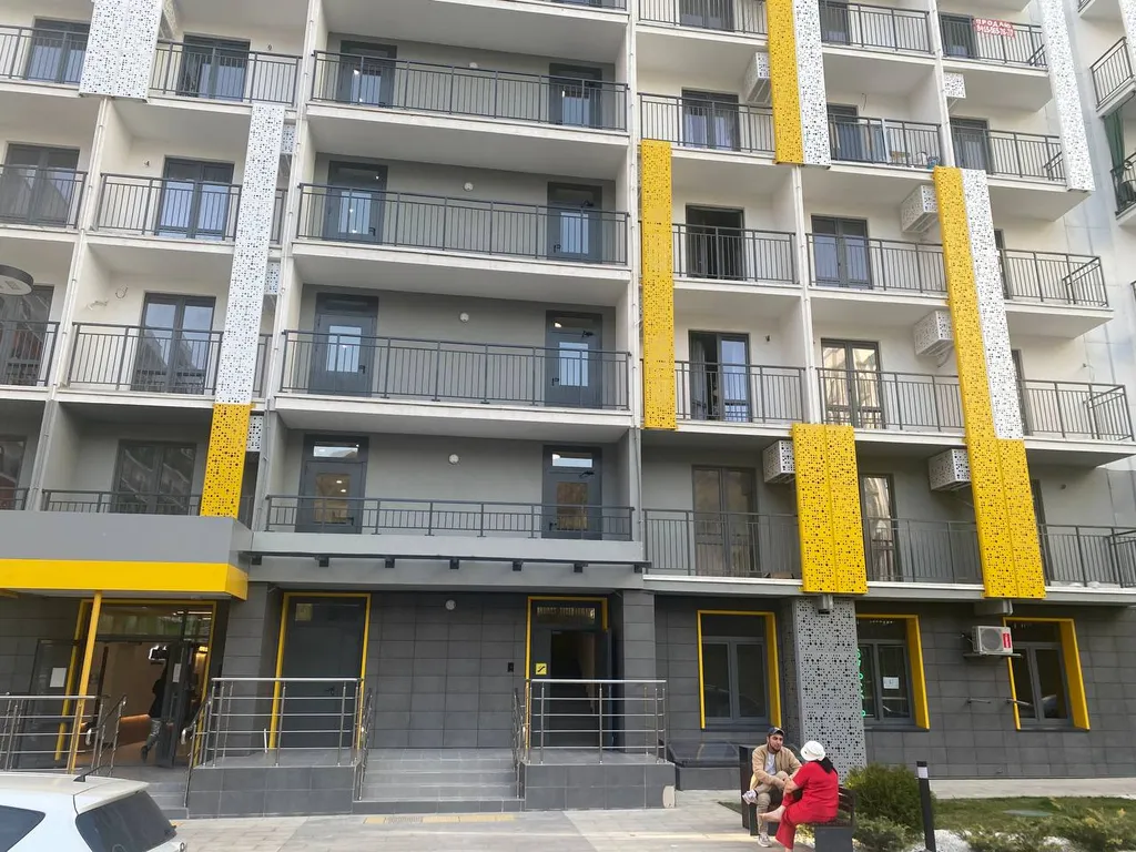 Светлая квартира - студия в ЖК Летний