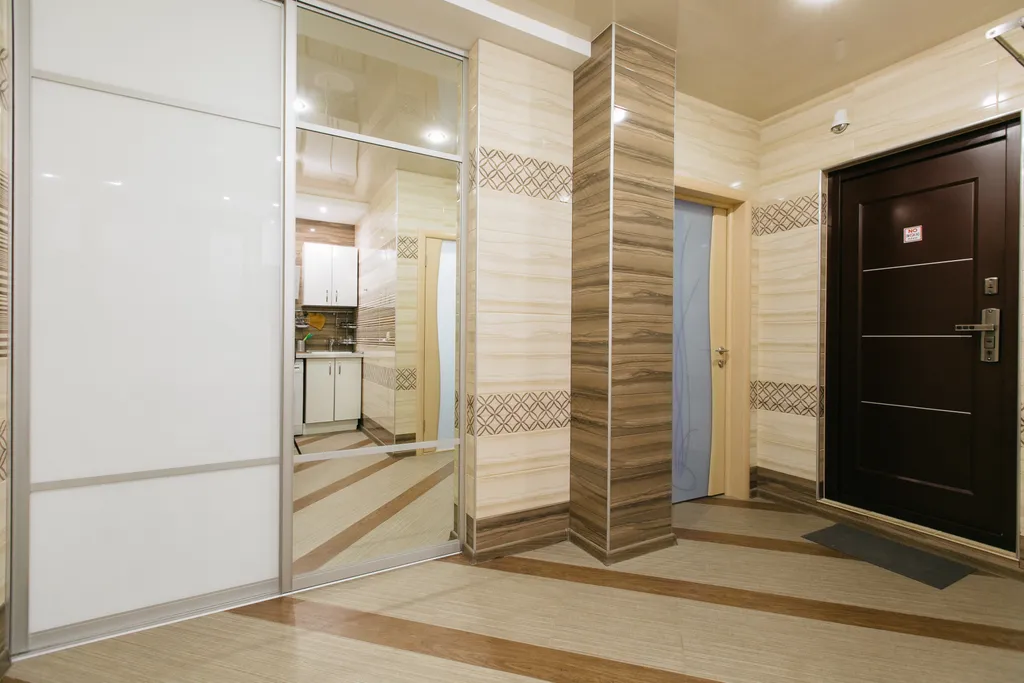 Двухкомнатная квартира-студия возле метро "Маршала Покрышкина"