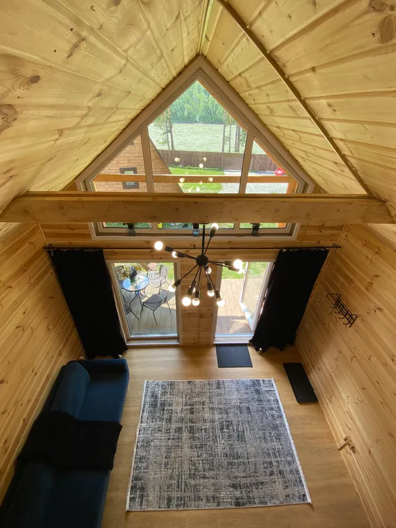 Благоустроенный барнхаус на берегу Катуни