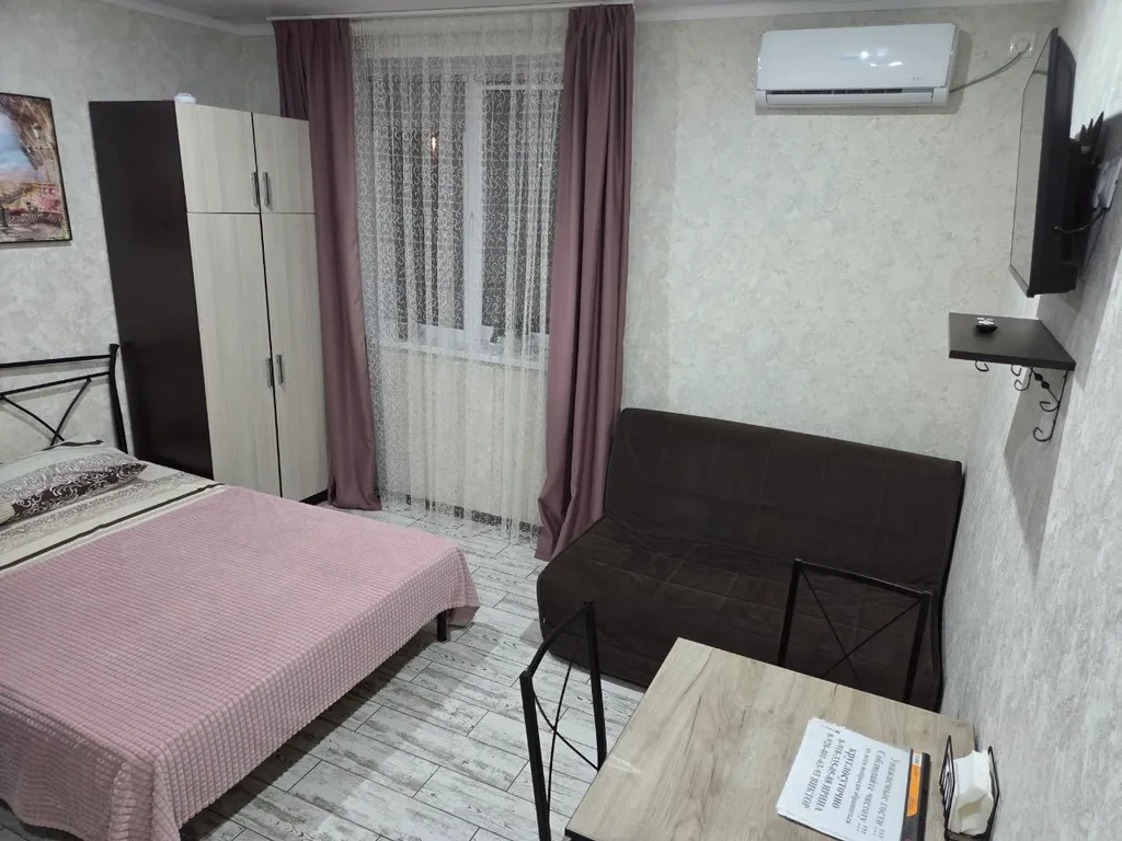 Квартира Квартира Уютная студия на набережной — Ейск