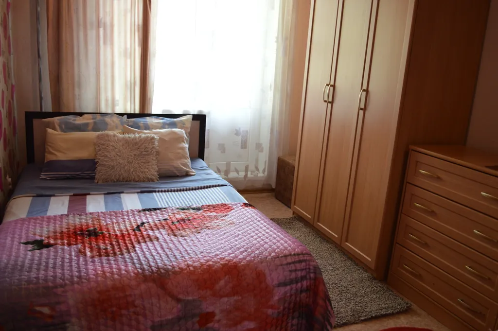 Просторная двушка в центре, парк во дворе дома