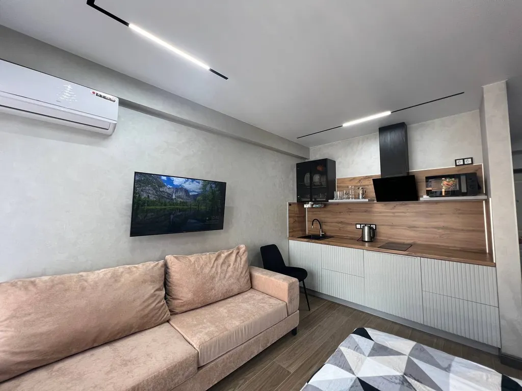 Студия у моря с красивым видом