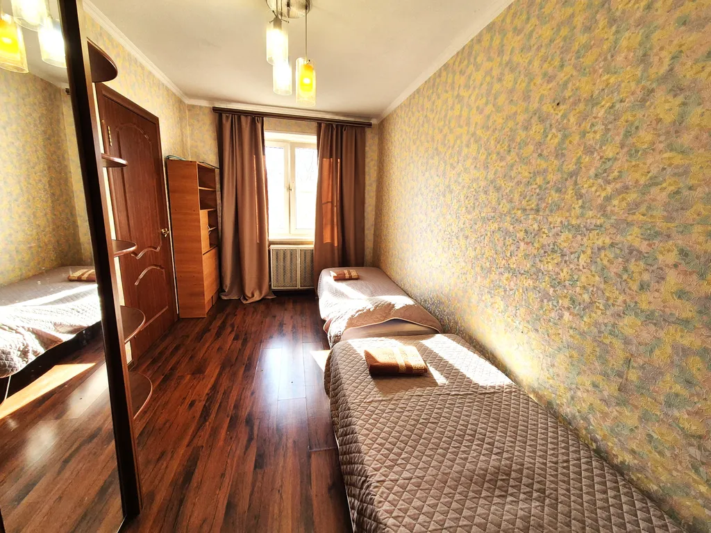 Двухкомнатная хорошая квартира в центре города