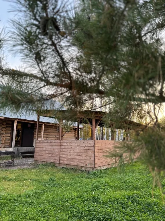 Новый рубленный дом в центре Ижевска, с баней и бассейном