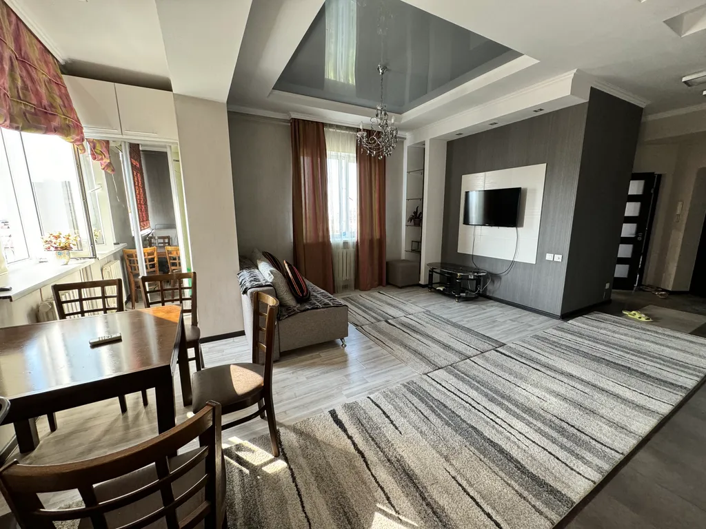 Квартира Золотой квадрат — аренда посуточно в Бишкек