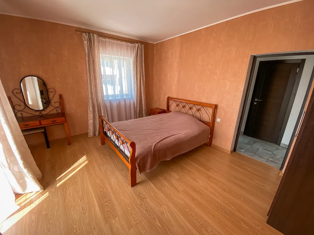 Частный дом с видом на море возле Ялты