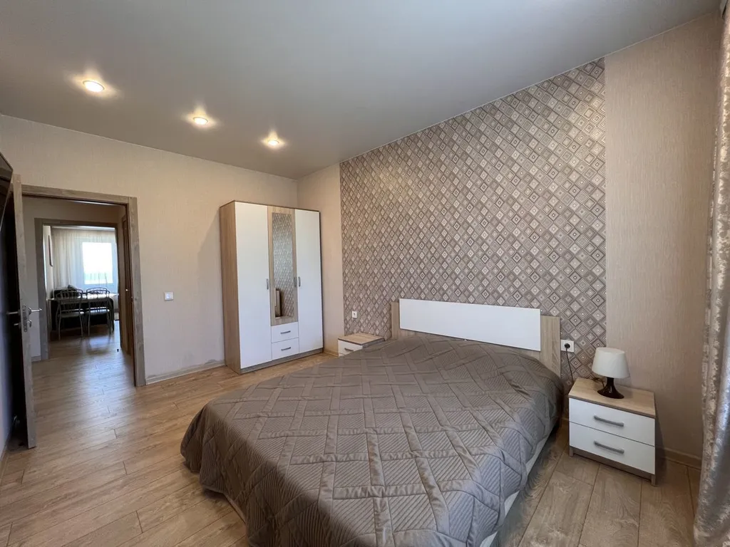 Функциональная ЕВРО-трешка рядом с заливом Ангары