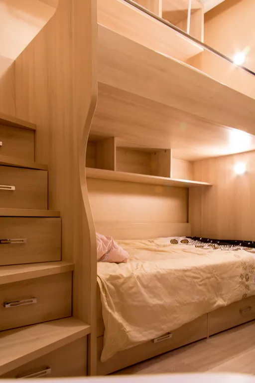 3-комнатная квартира с бассейном у моря