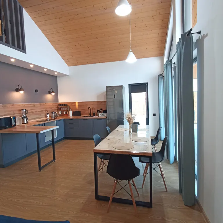 Гостевой дом Панорама на берегу реки около Вотчины деда мороза