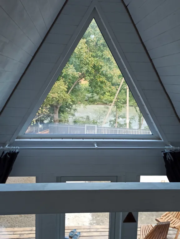 А-фрейм у реки Белой Адыгея