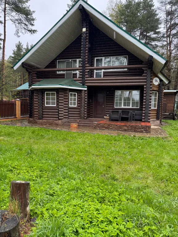 2-этажный деревянный коттедж