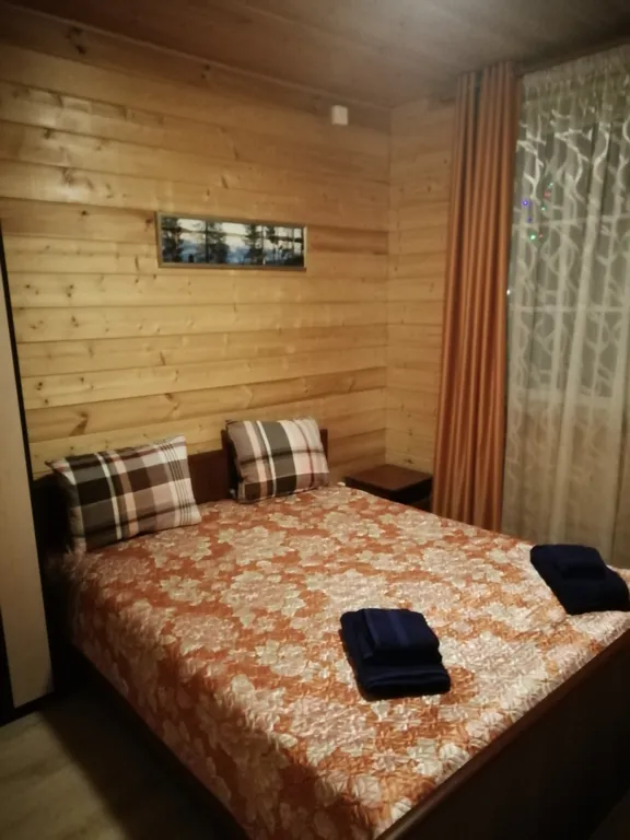 Дом в Заонежье с видом на озеро