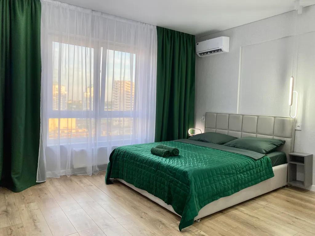 Просторная, красивая квартира в центре с прекрасным видом на реку и на город — аренда посуточно в Липецк