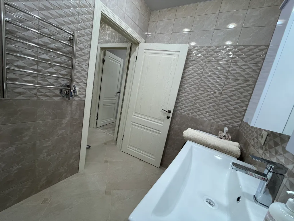 Отличная евротрешка в самом центре мегаполиса