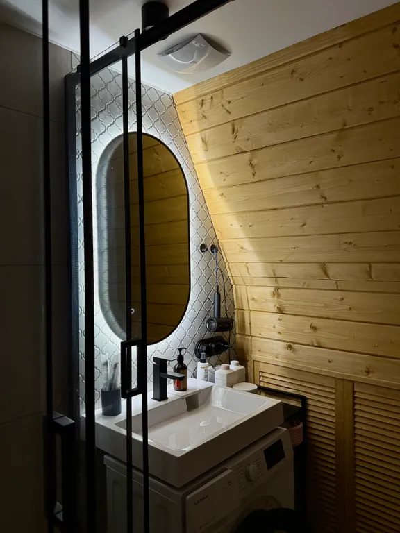 Уютный треугольный Ромашковый дом.