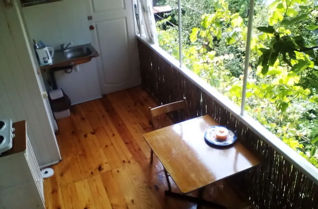 Домик на двоих с террасой