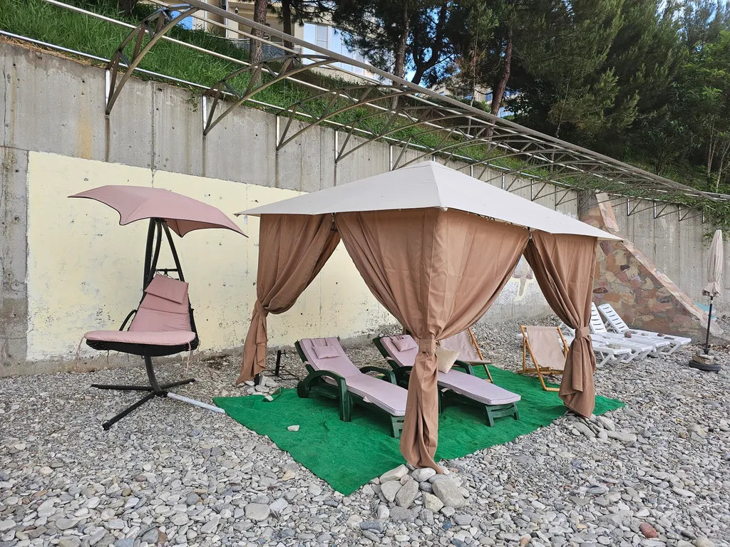 Апартамент с собственным пляжем