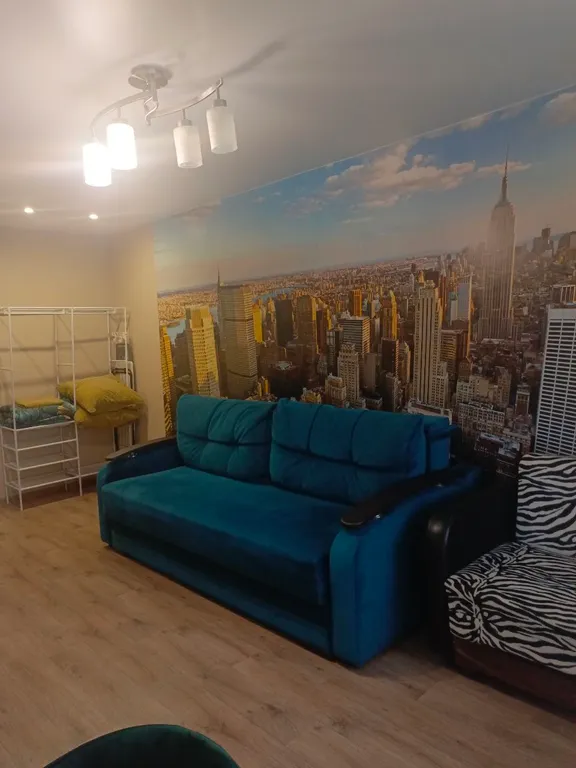 Квартира теплая в центре, магазины рядом, отчётный документы