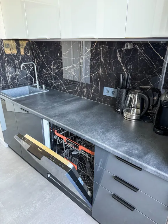 Просторная современная квартира для семьи