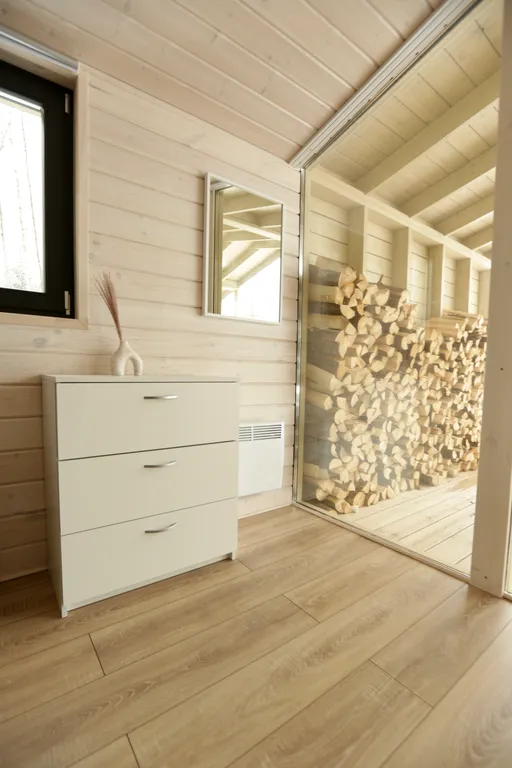 Дом Версаль с уютной террасой