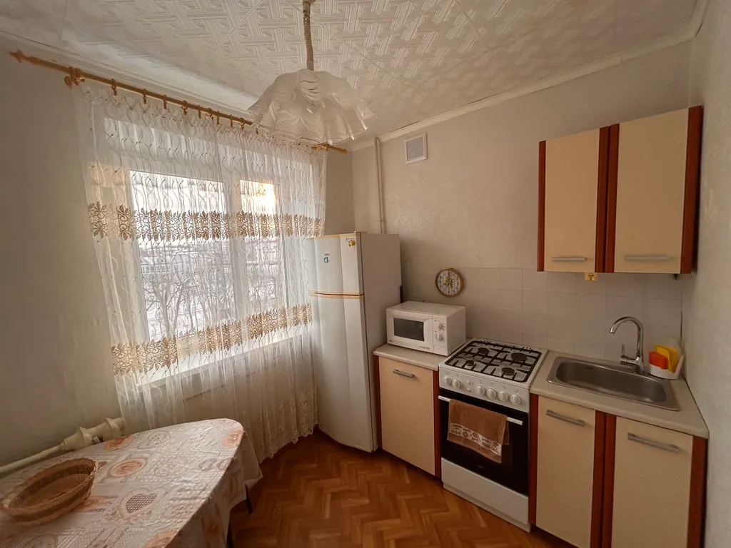 1-комнатная квартира возле городского озёра