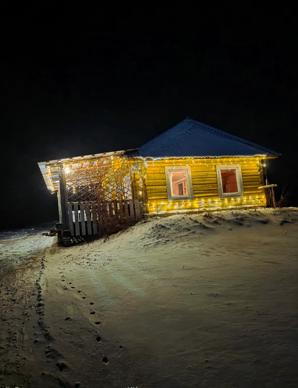 Милый дом на берегу озера